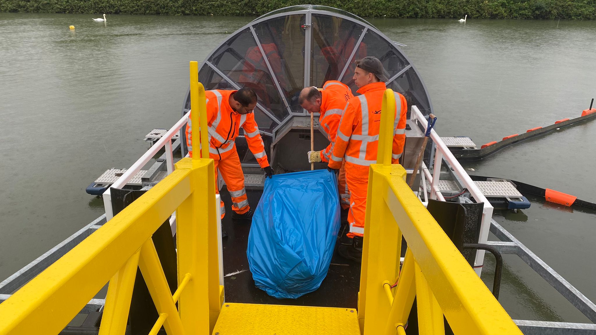 Inzamelaars ledigen de CirCleaner